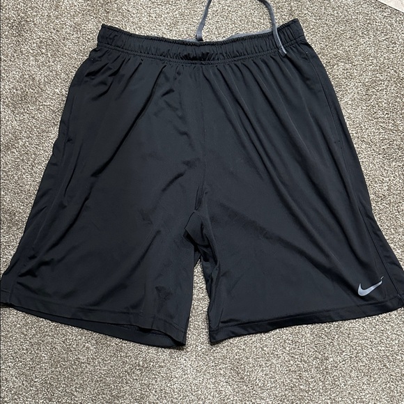 Nike Black Sports Shorts - Picture 1 of 4